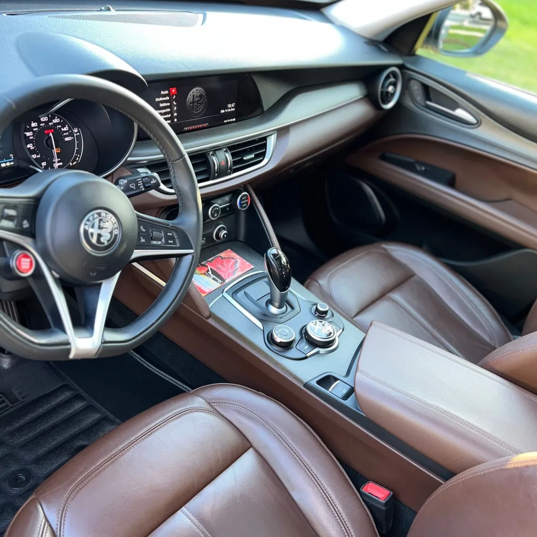 Standard-Interior Detail